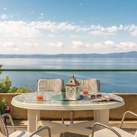 Awesome Home In Podgora With Kitchen Экстерьер фото